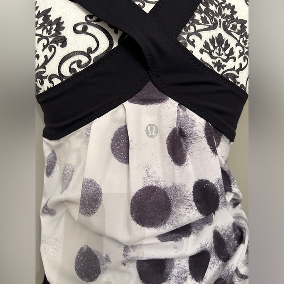 Lululemon jumper - Picture 5 of 11